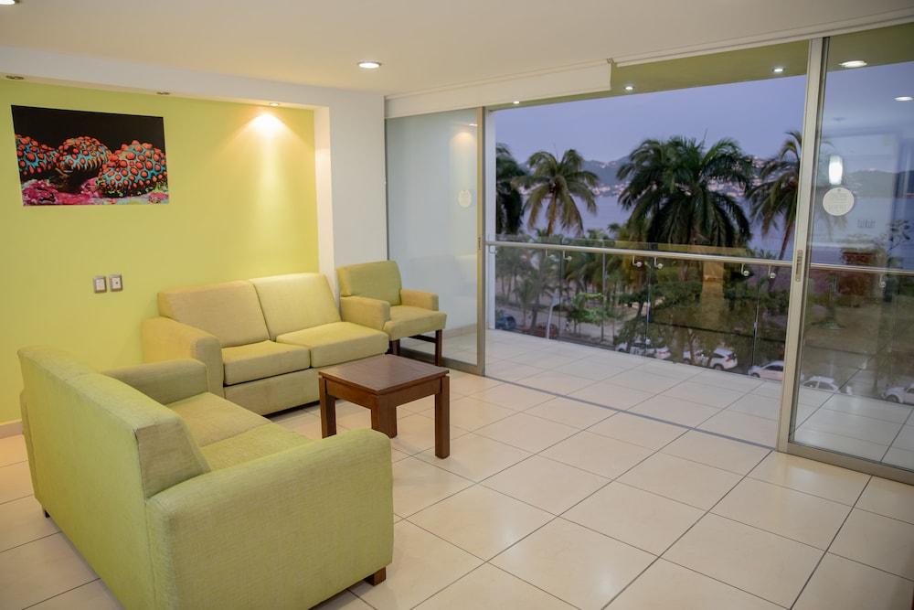 Ramada By Wyndham Acapulco Hotel & Suites Ngoại thất bức ảnh